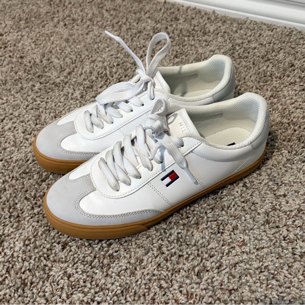 Tommy Hilfiger White and Tan Sneakers for Men